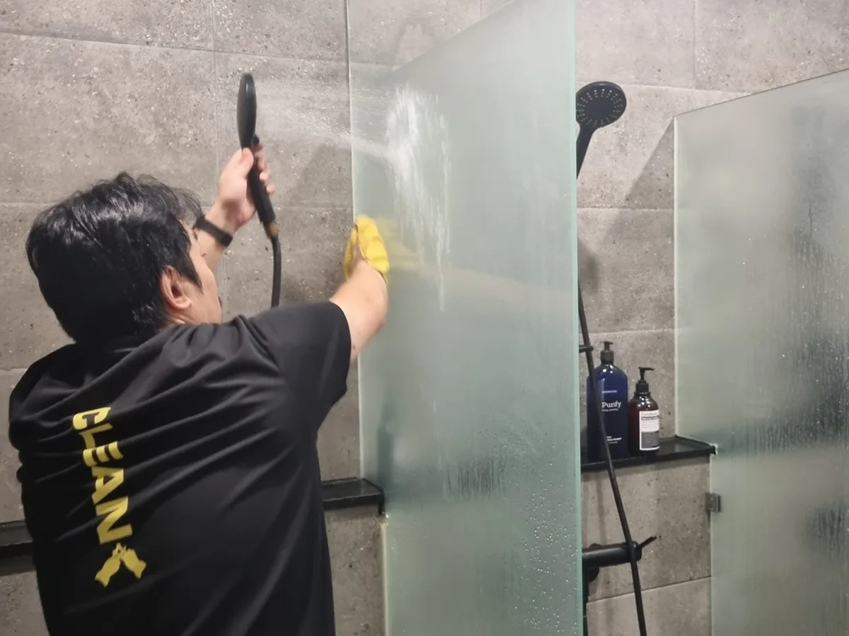 청송군 청송읍 건물 세면대·파우더룸 바닥 위생청소 사례 - 행진크린
