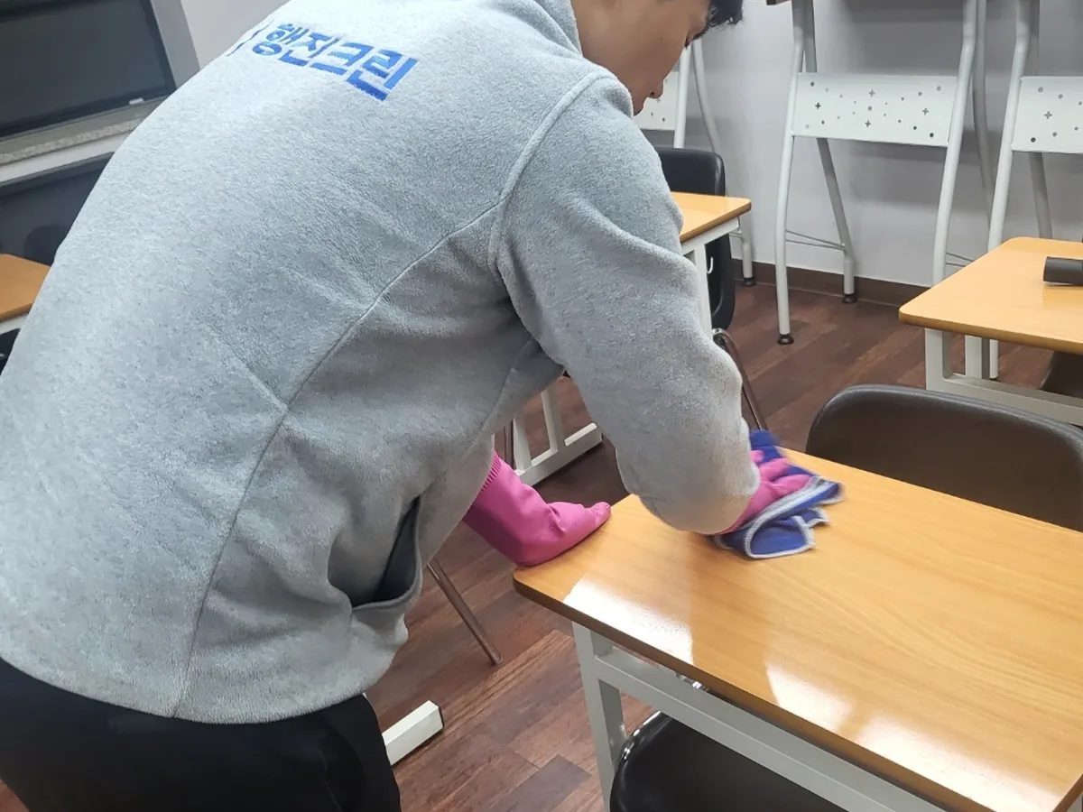 영양군 수비면 강의실 책상·집기 위생 청소 사례 - 행진크린