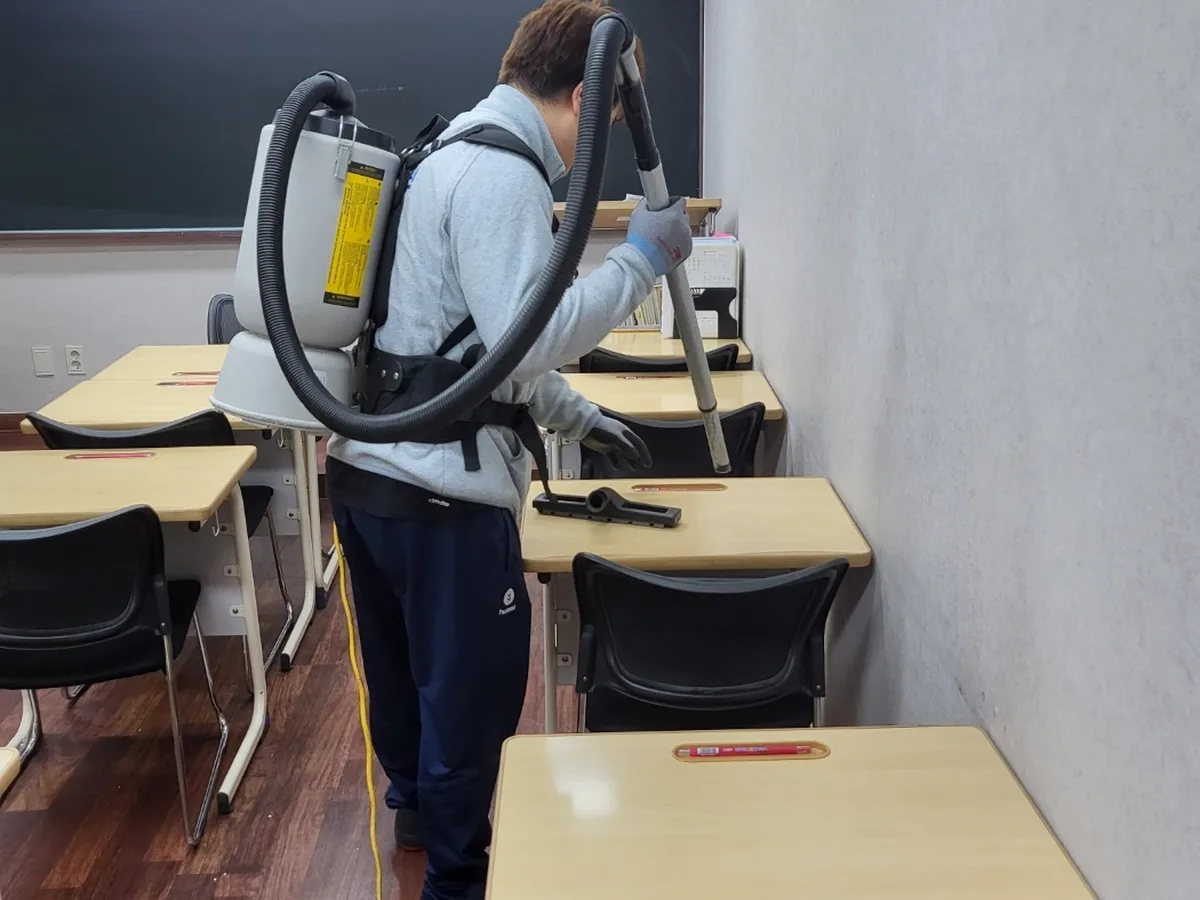 영양군 입암면 학원 좌석·책상 진공 바닥 위생청소 사례 - 행진크린